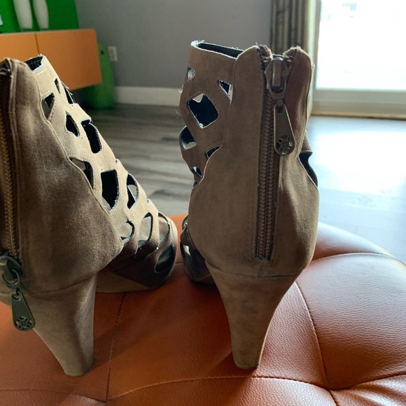N by Nicole Miller open caged booties brown 11 - Picture 2 of 4
